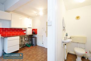 Utility Room- click for photo gallery